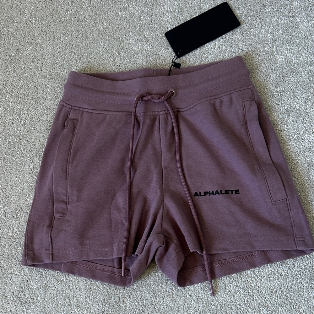 🔥🆕💕Alphalete Women's Essential Core Shorts - passive purple